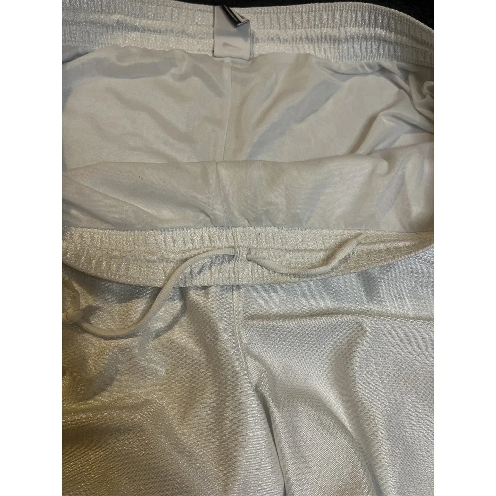 Nike basketball Shorts mens XL white dazzle silky shiny vintage